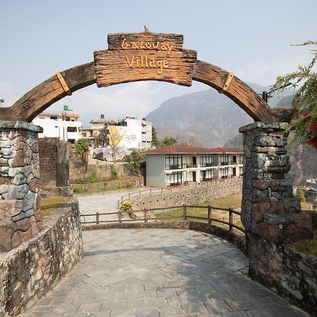 Gateway Himalaya Resort Ghanpokhara Екстер'єр фото