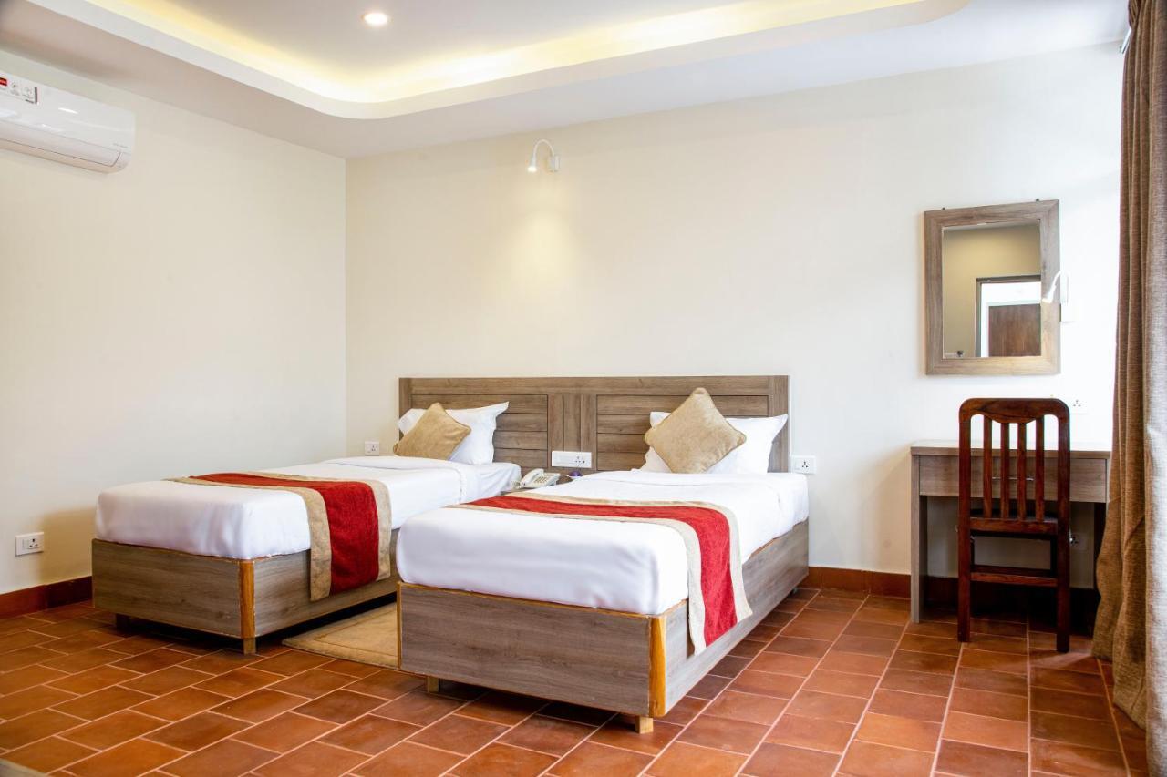 Gateway Himalaya Resort Ghanpokhara Екстер'єр фото