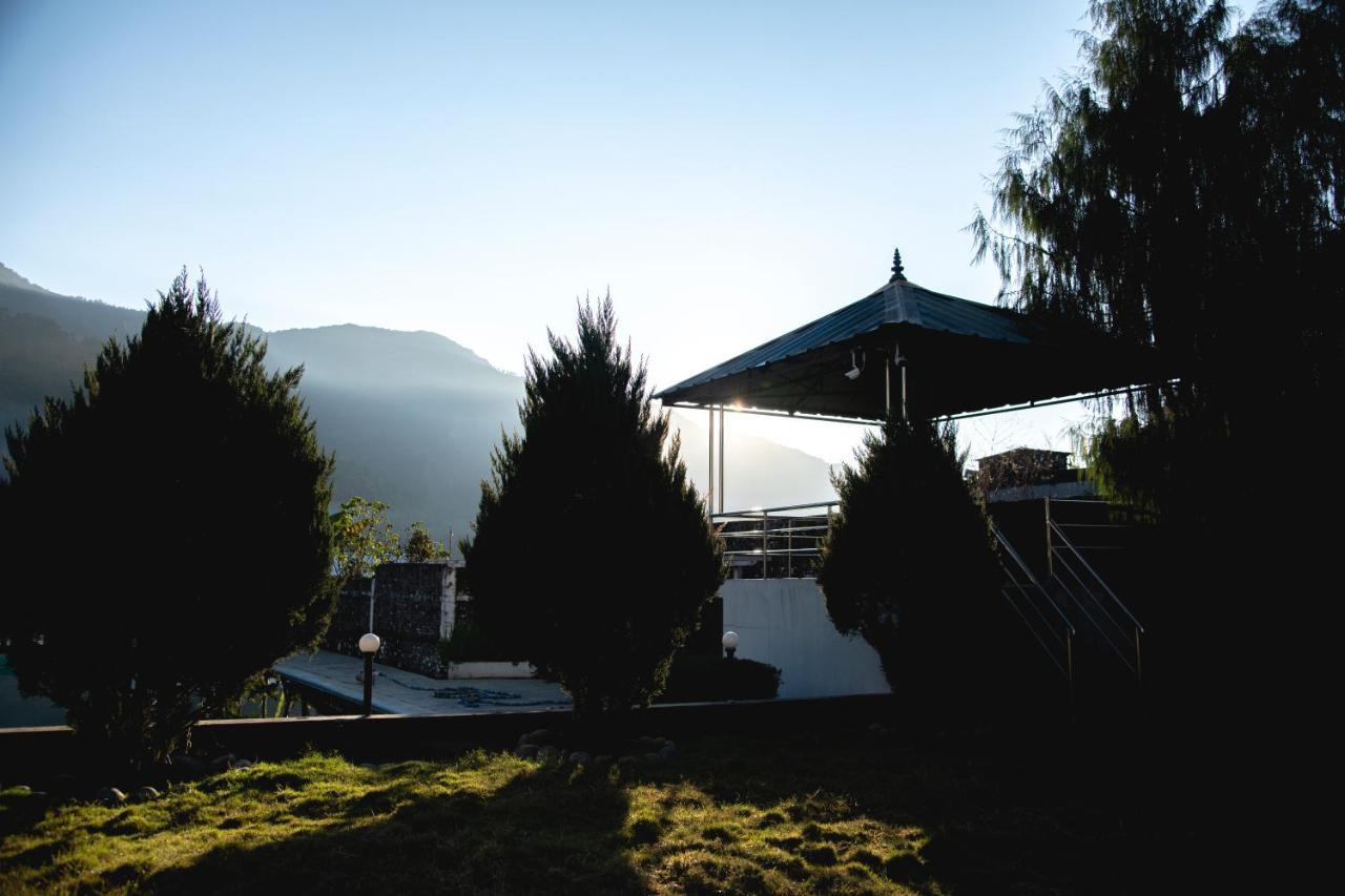 Gateway Himalaya Resort Ghanpokhara Екстер'єр фото