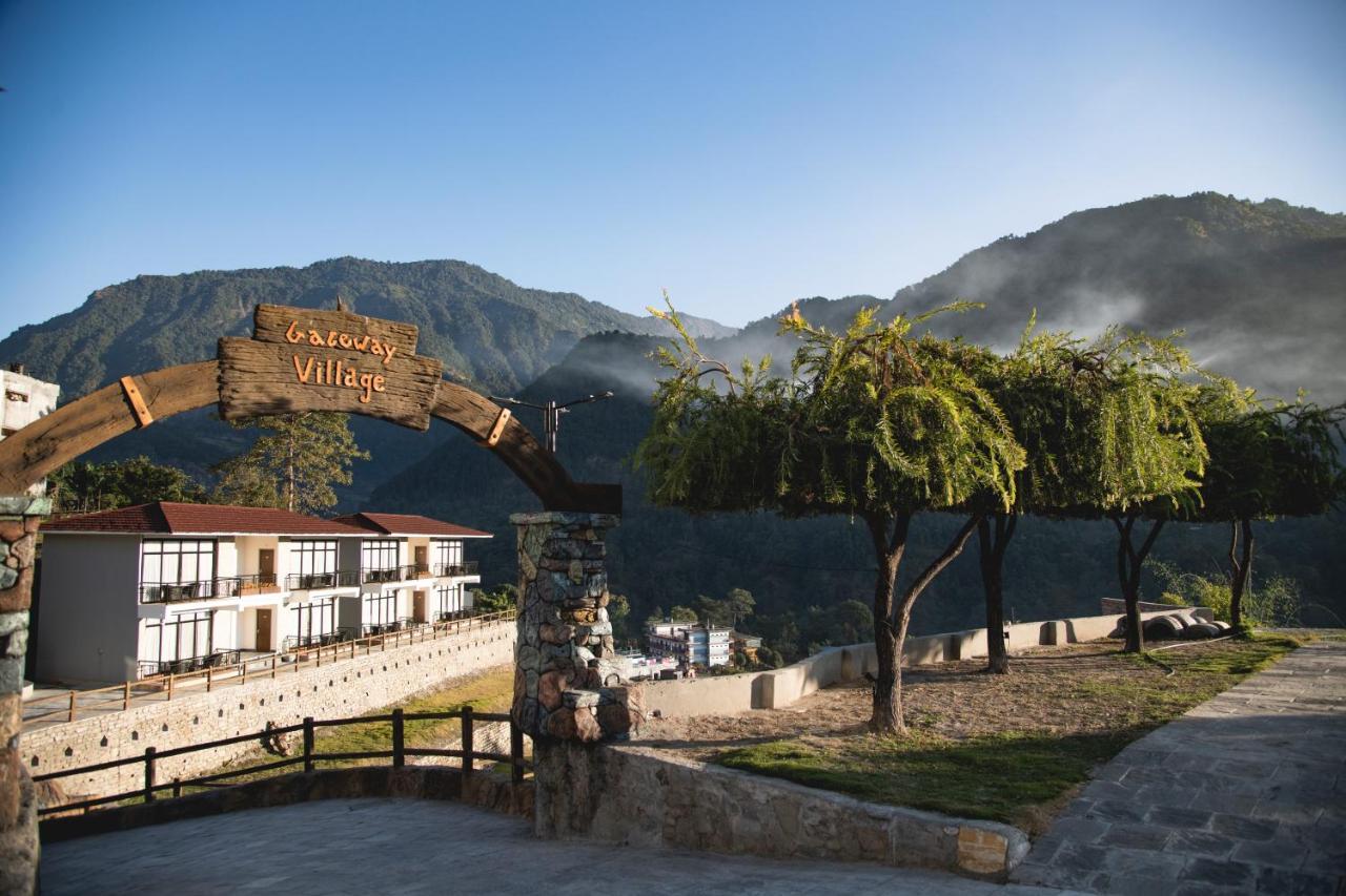 Gateway Himalaya Resort Ghanpokhara Екстер'єр фото